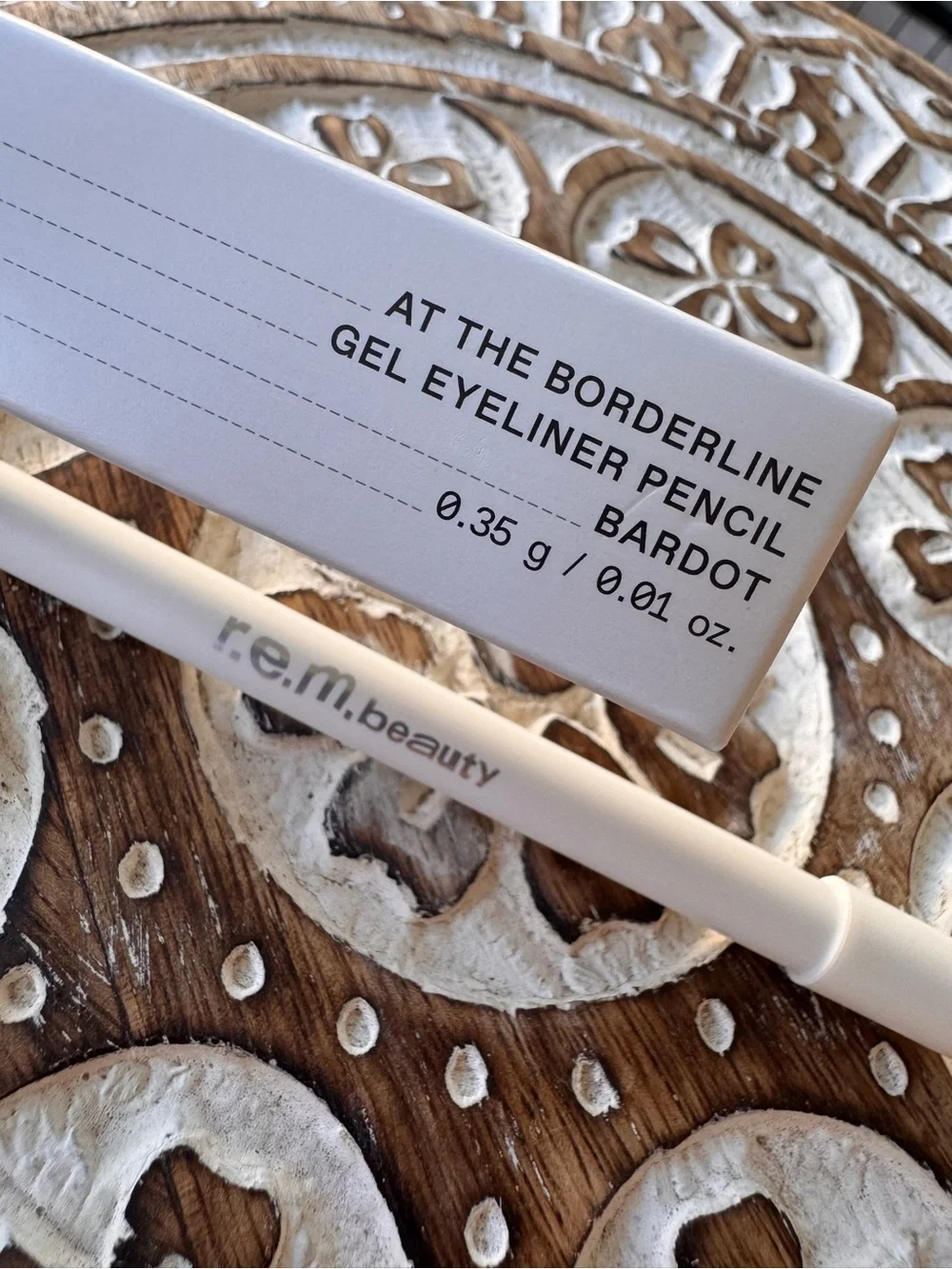 r.e.m. beauty At The Borderline Gel Eyeliner Pencil Bardot New Authentic